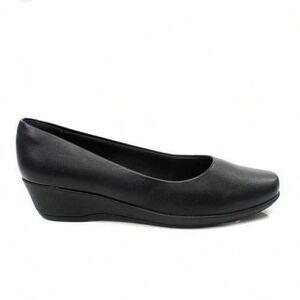 White Mountain Black Leather Ballet Wedges size 8